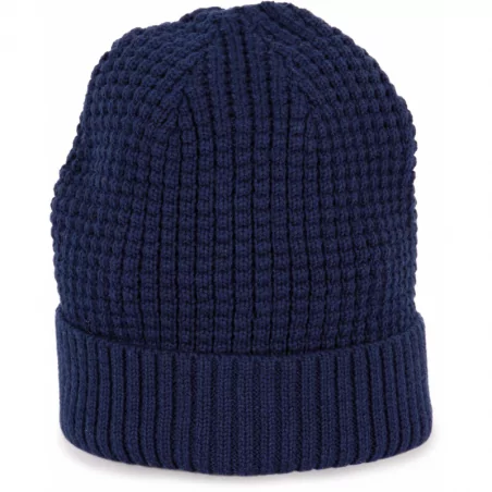 Bonnet tricoté avec fil...