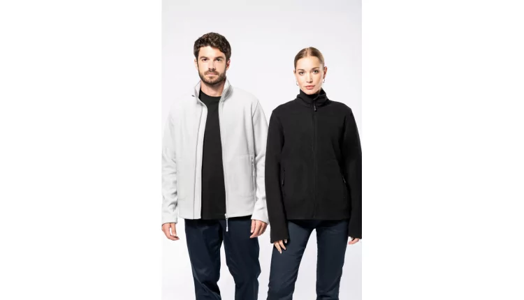 Nos doudounnes et polaires en matières recyclées.